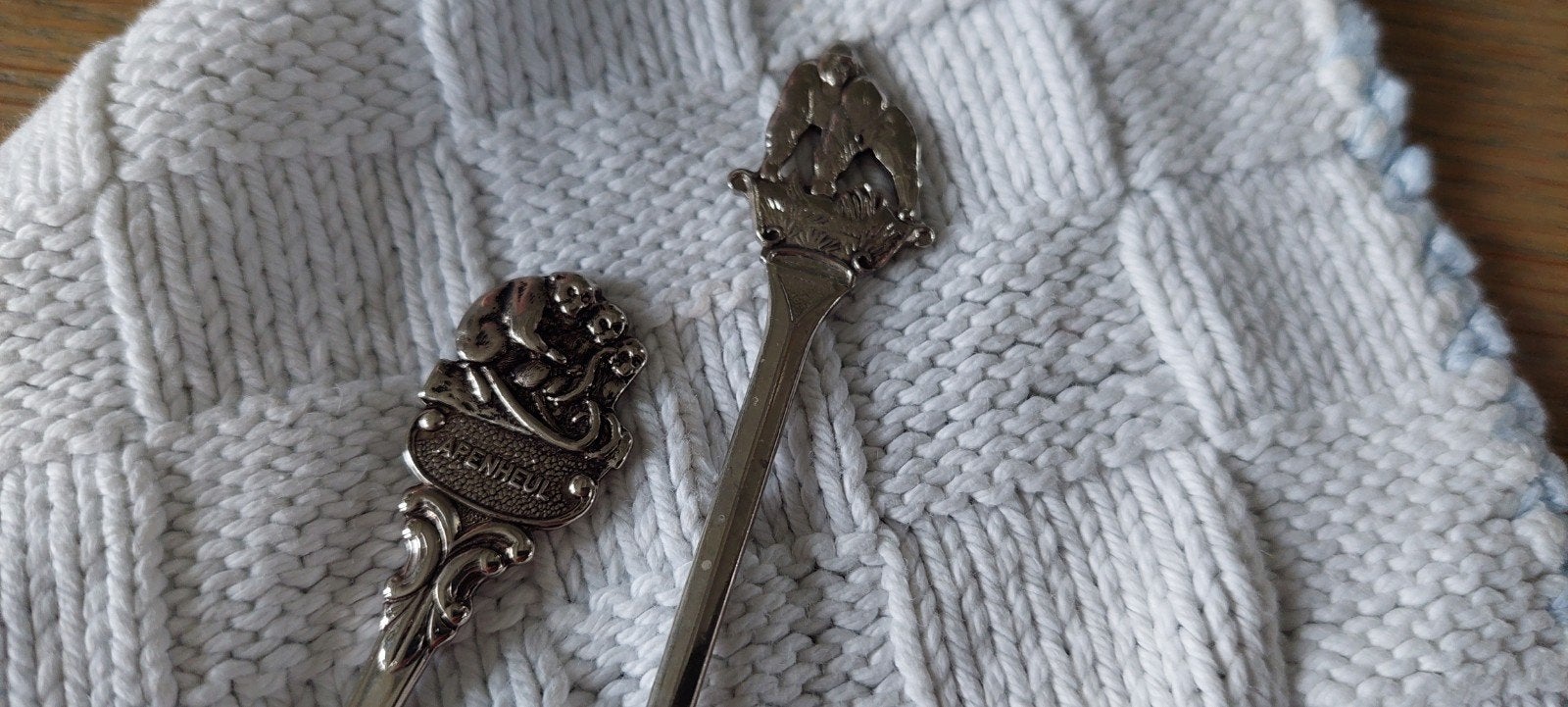 2 OUDE verzilverde BROCANTE LEPELTJES APENHEUL APEN, Ophalen of Verzenden