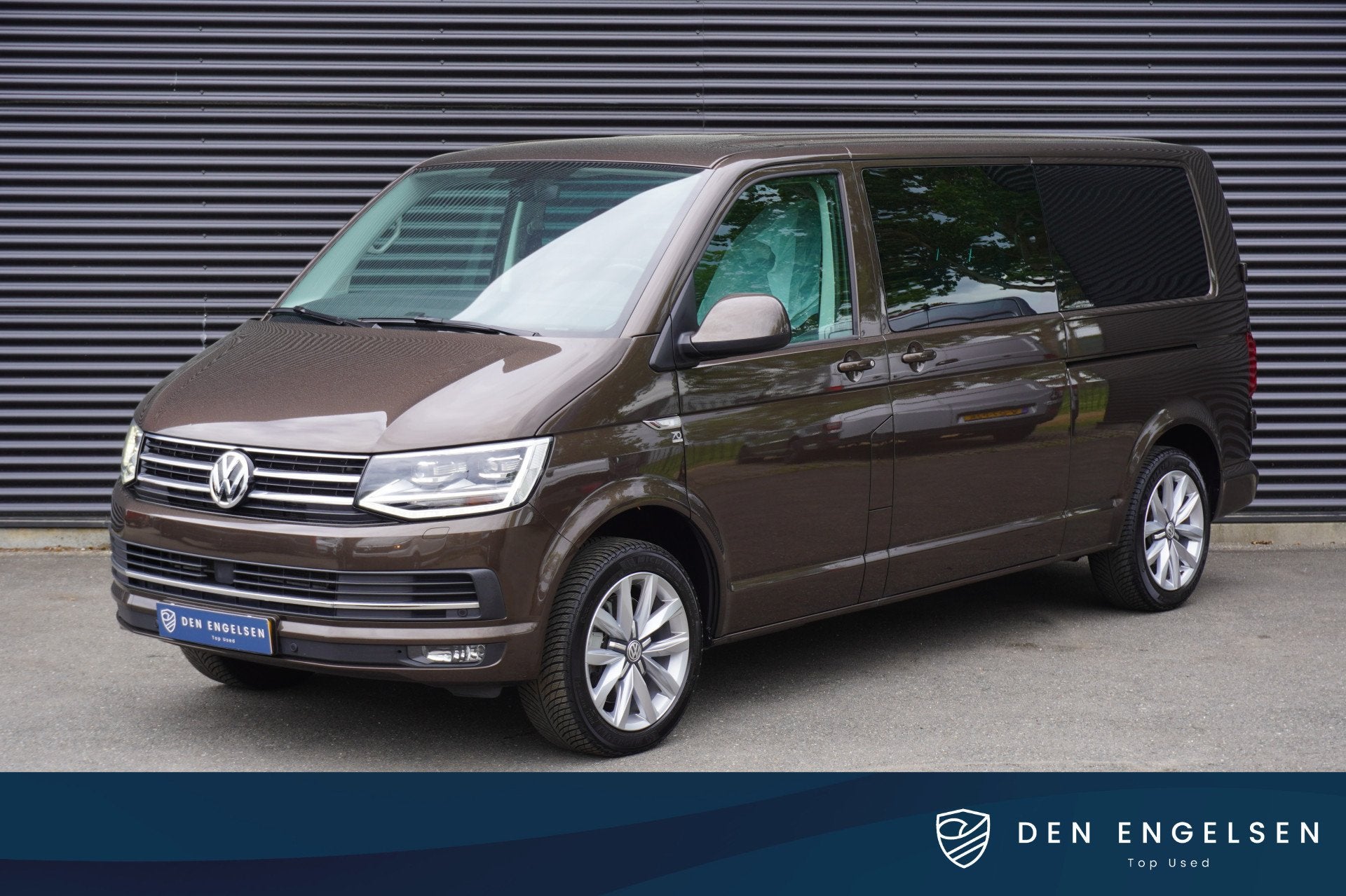 Volkswagen Transporter 204pk Euro6 Automaat L2H1 2x Schuifde, Auto's, Gebruikt, Euro 6, 4 cilinders, Bruin