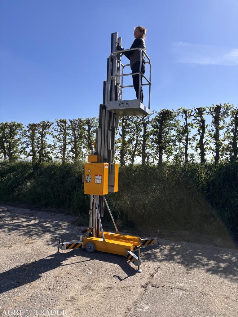 Compacte hoogwerker 9,7m werkhoogte - in nette staat - marge, Ophalen of Verzenden, Grove, -, -