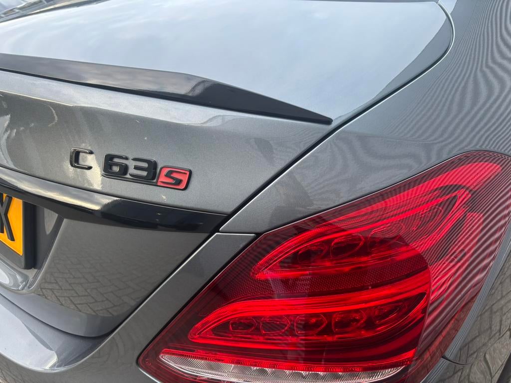 Gala auto Tilburg • Mercedes C63S AMG •Schoolfeest trouwauto, Ophalen, Versiering, Geboorte of Huwelijk
