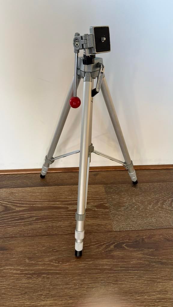 Driepoot Statief met Balhoofd - Gebruikt, Audio, Tv en Foto, Fotografie | Statieven en Balhoofden, Ophalen, Gebruikt, Driepoot
