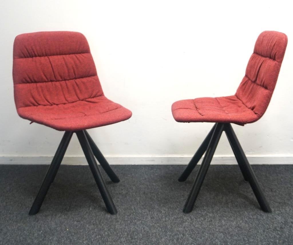 Viccarbe Maarten Soft Upholstery Design Stoel | Bordeauxrood, Huis en Inrichting, Stoelen, Gebruikt, Twee, Overige kleuren, -