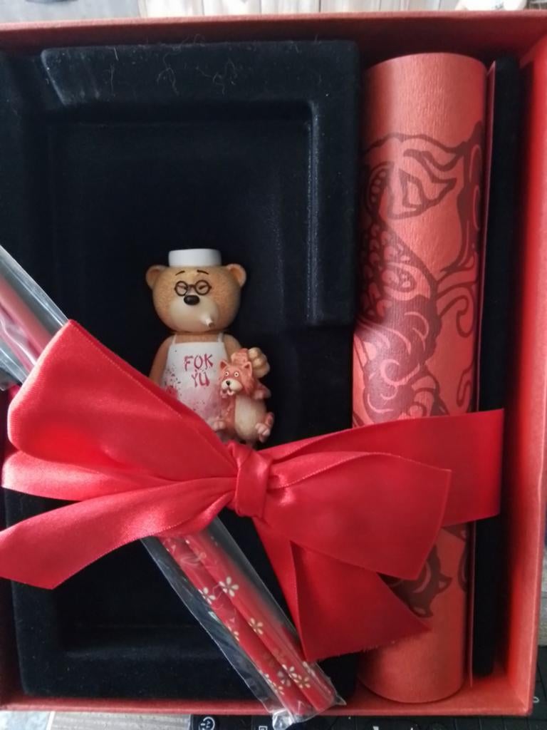 Bad Taste Bears Official Collectors Club Box Set, Verzamelen, Beelden en Beeldjes, Ophalen of Verzenden