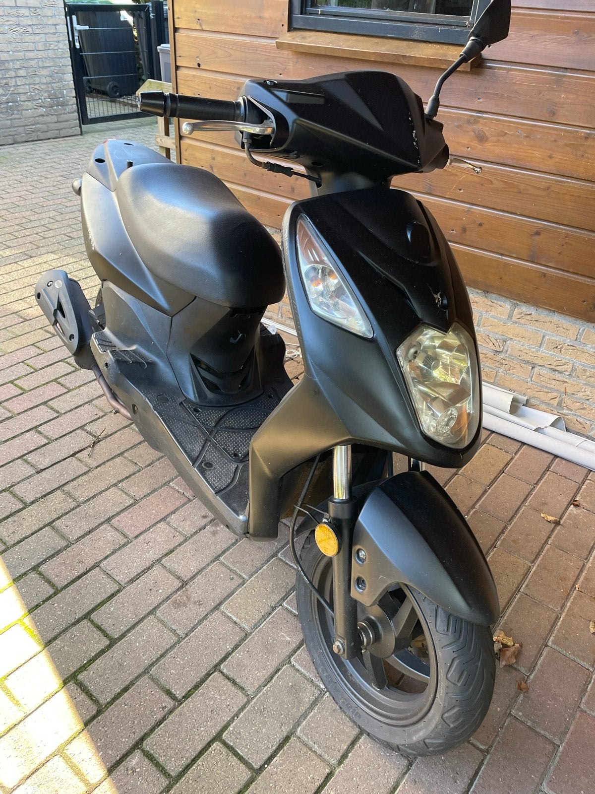 Sym XS50QT-7 Scooter uit 2015 - Opknapper, Ophalen of Verzenden, Gebruikt, Benzine