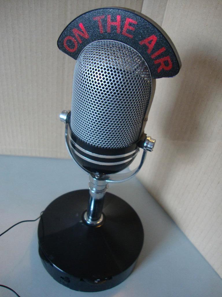 vintage design transistorradio model on the air microfoon, Ophalen of Verzenden