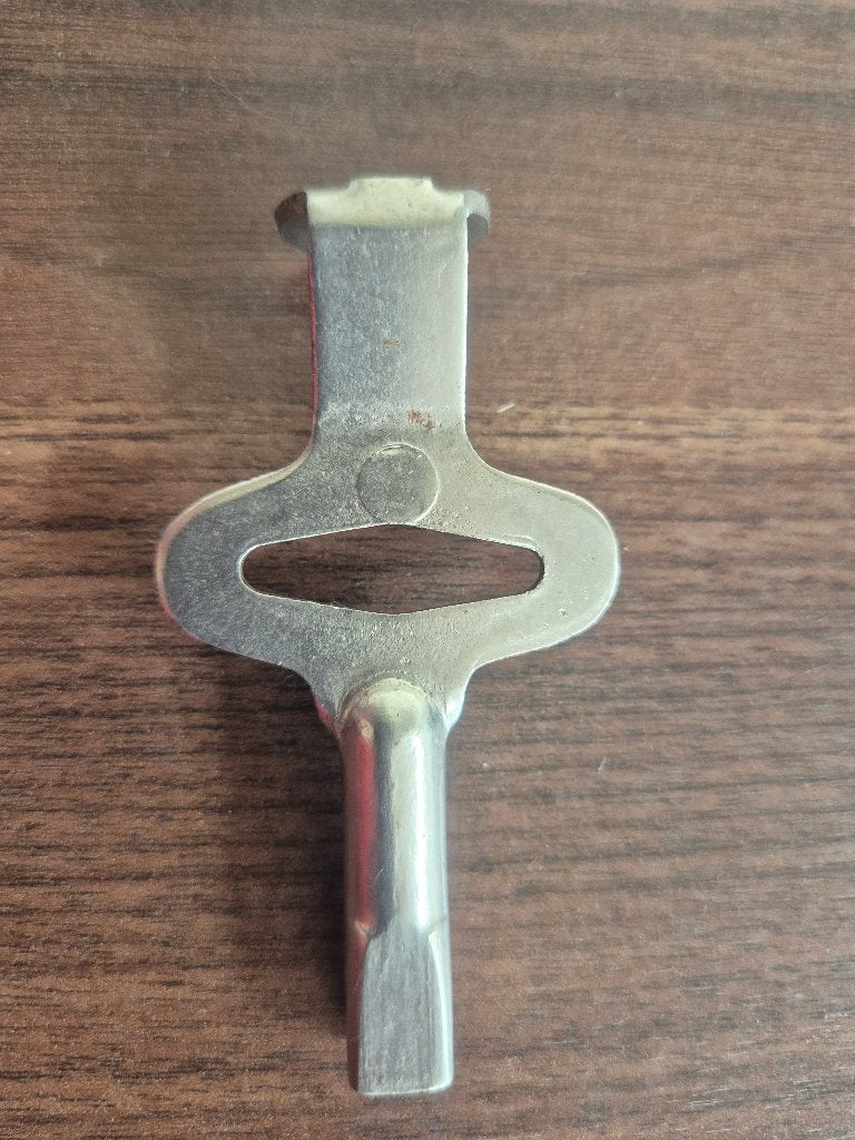 vintage metalen rolschaatssleutel, Ophalen of Verzenden, Gebruikt