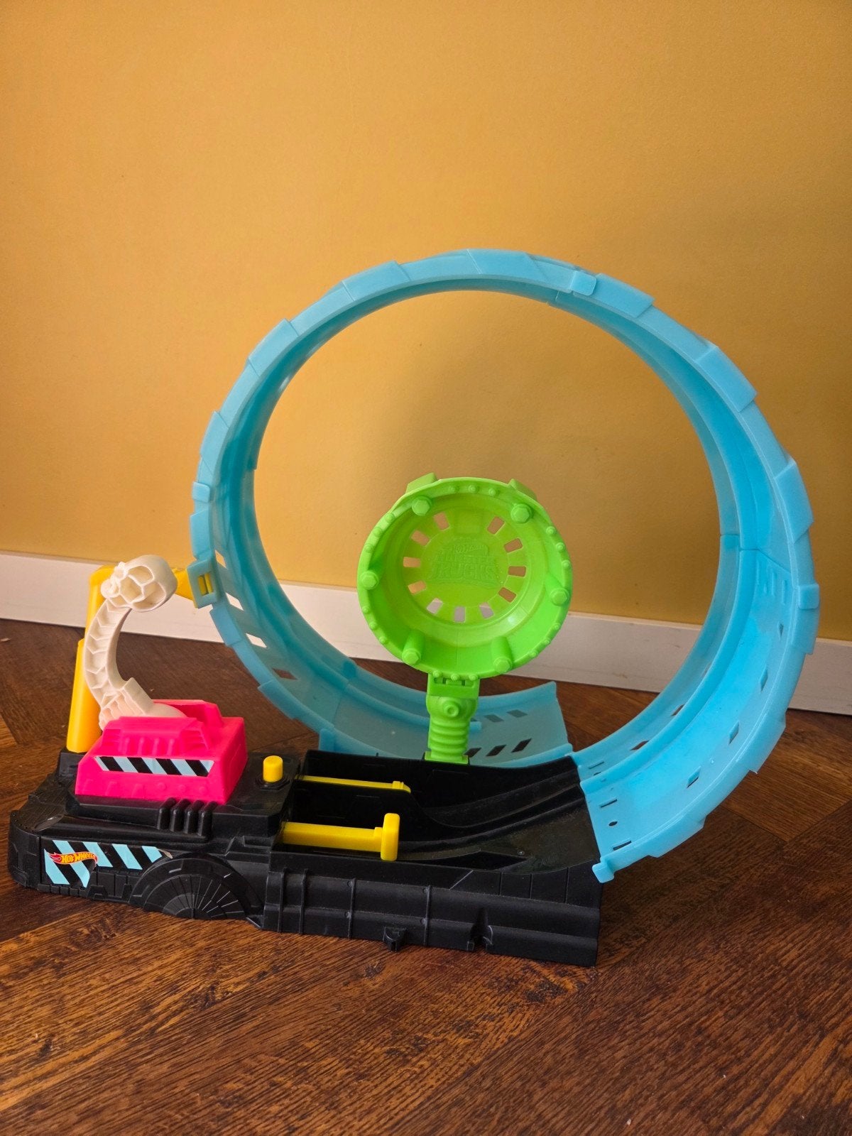 Glow in the Dark Hot Wheels Looping  Auto's en Monstertruc, Ophalen, Gebruikt