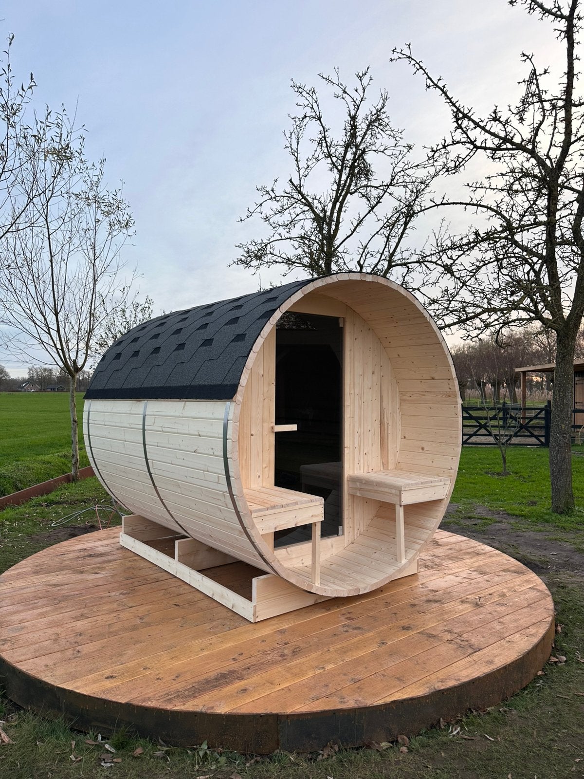 COMPLETE BARREL SAUNA | 4 PERSOONS | DIRECT LEVERBAAR