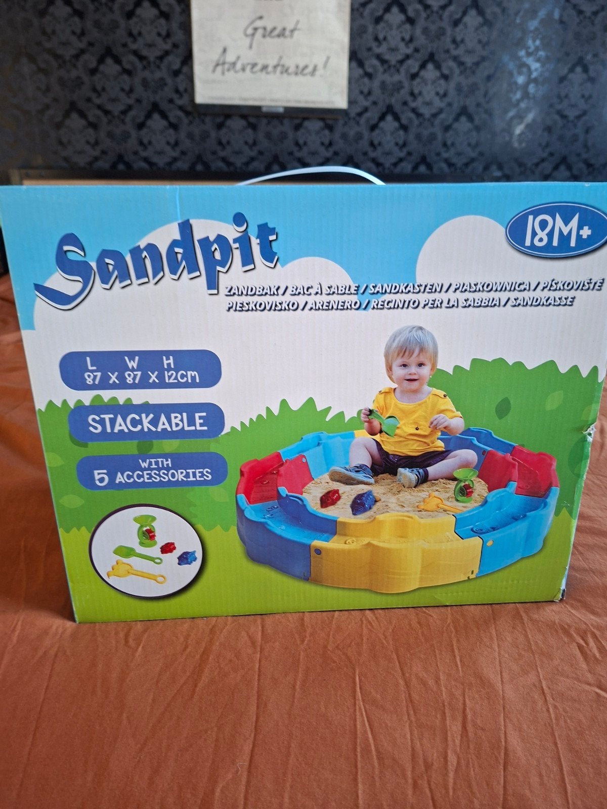 Nog nieuwe peuterzandbak. Met schepjes., Ophalen, Nieuw