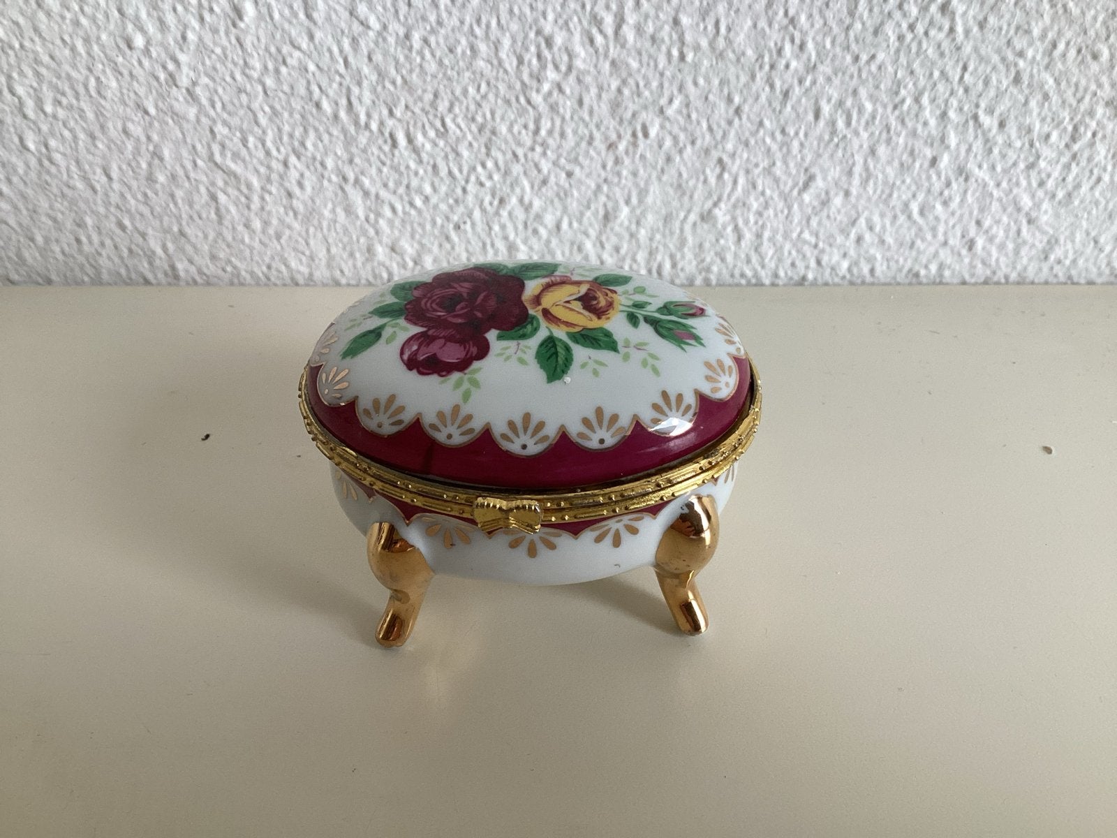Limoges porseleinen juwelendoosje met rozen decoratie, Antiek en Kunst, Ophalen of Verzenden
