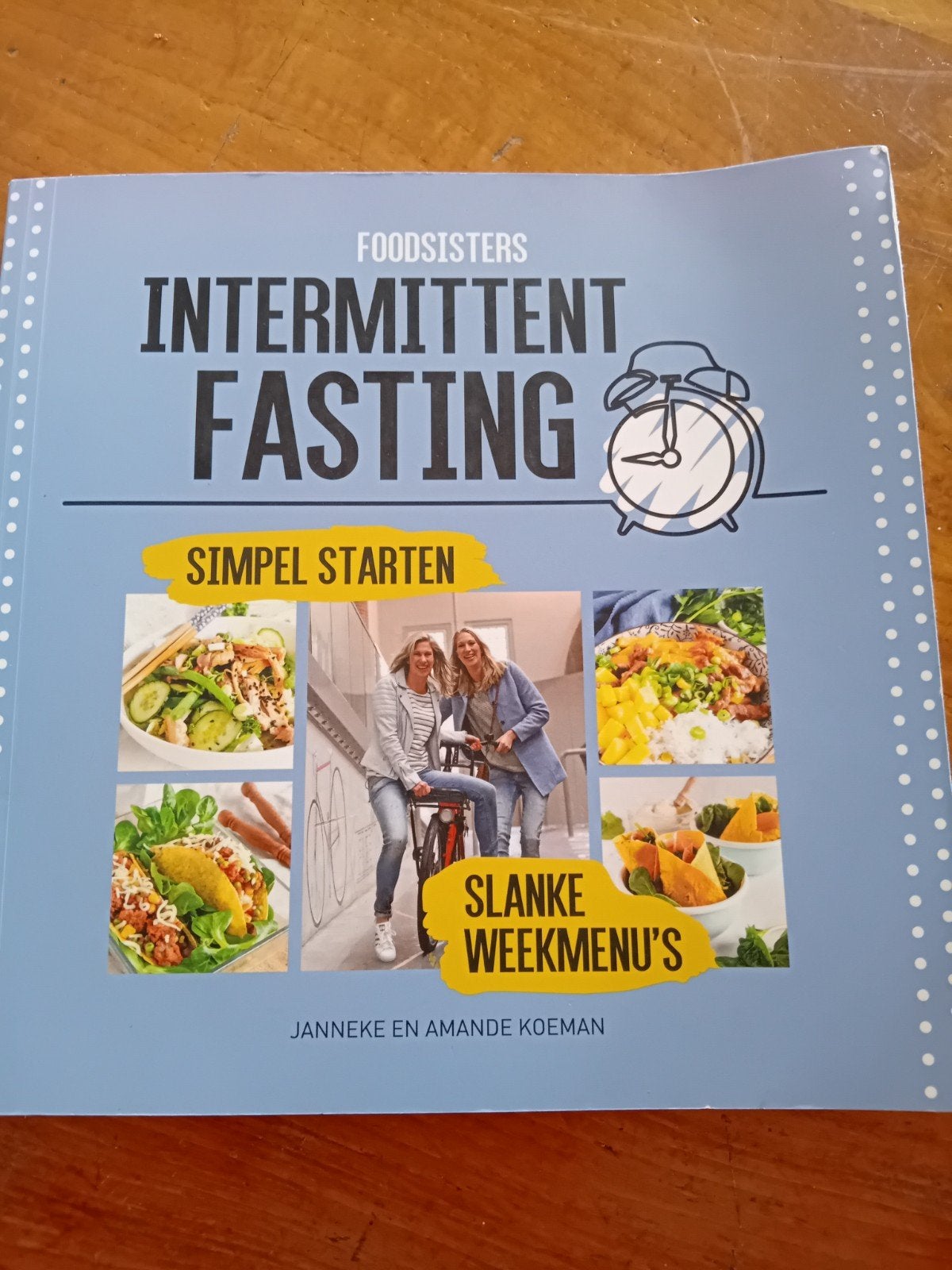 Afvallen met Intermittent Fasting - FoodSisters, Boeken, Ophalen of Verzenden, Gelezen, Dieet en Voeding, Janneke en Amande Koeman