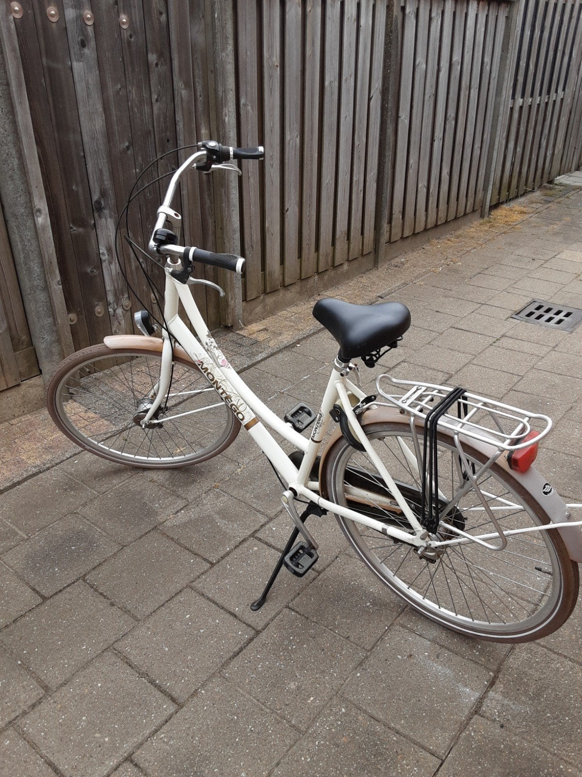 Montego divine fiets., Fietsen en Brommers, Versnellingen, Trommelrem, Ophalen, Overige merken