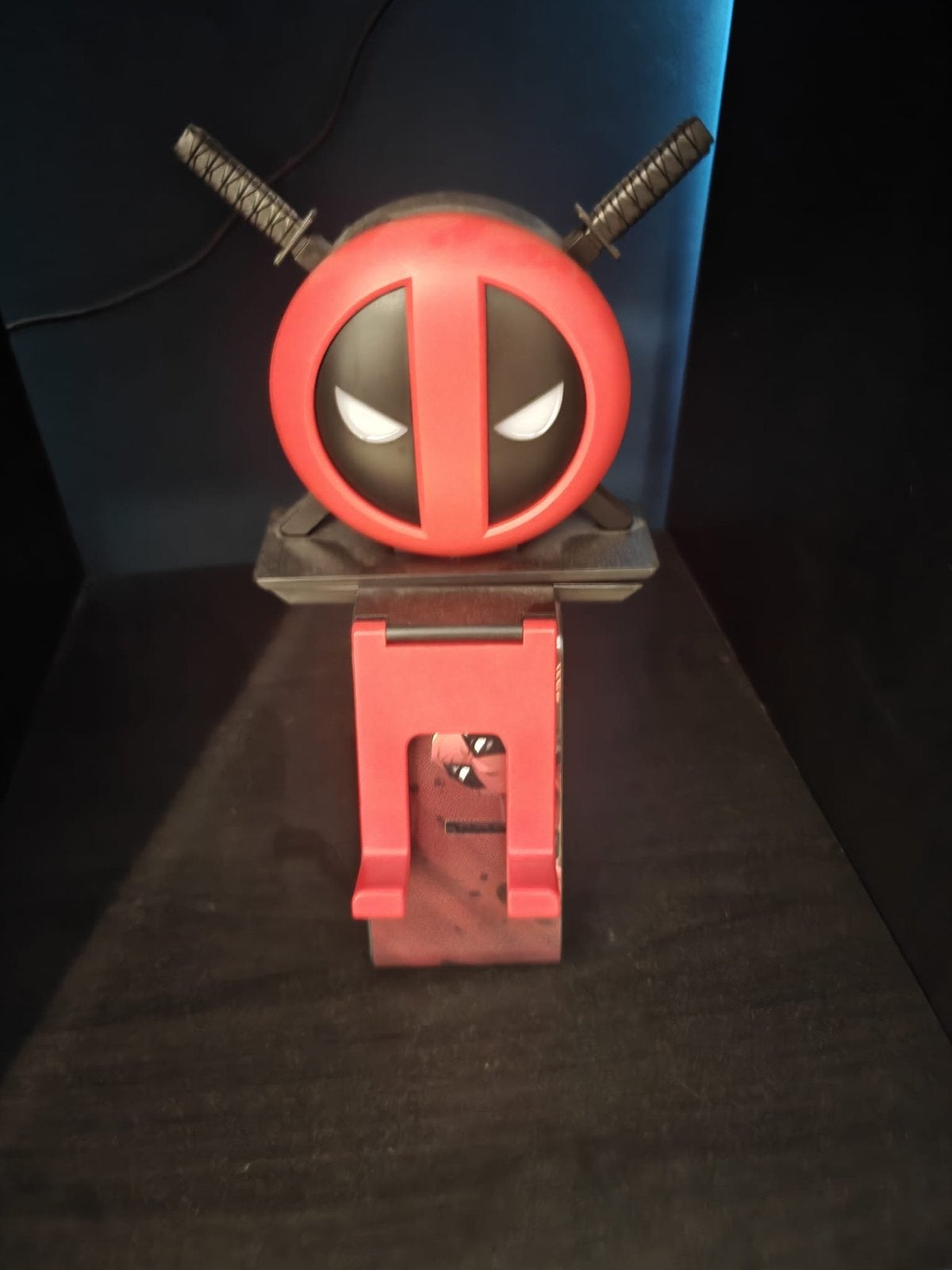 Deadpool Controller Houder met RGB Verlichting, Ophalen, Houder/standaard, Overige merken, Zo goed als nieuw