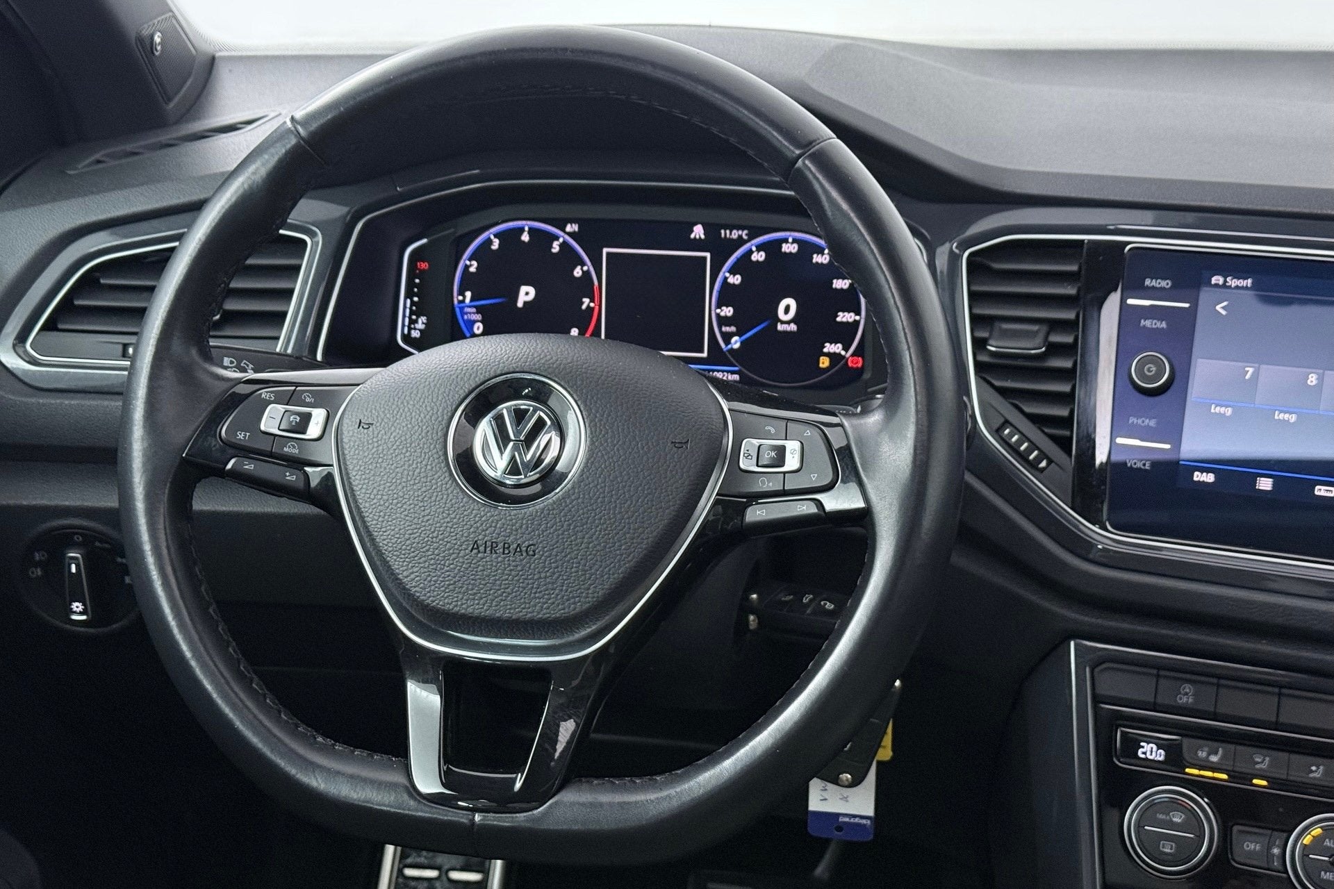 Volkswagen T-Roc 2.0 TSI 4Motion Sport (PANORAMADAK, TREKHAA, Auto's, Volkswagen, Automaat, 15 km/l, Gebruikt, 1984 cc