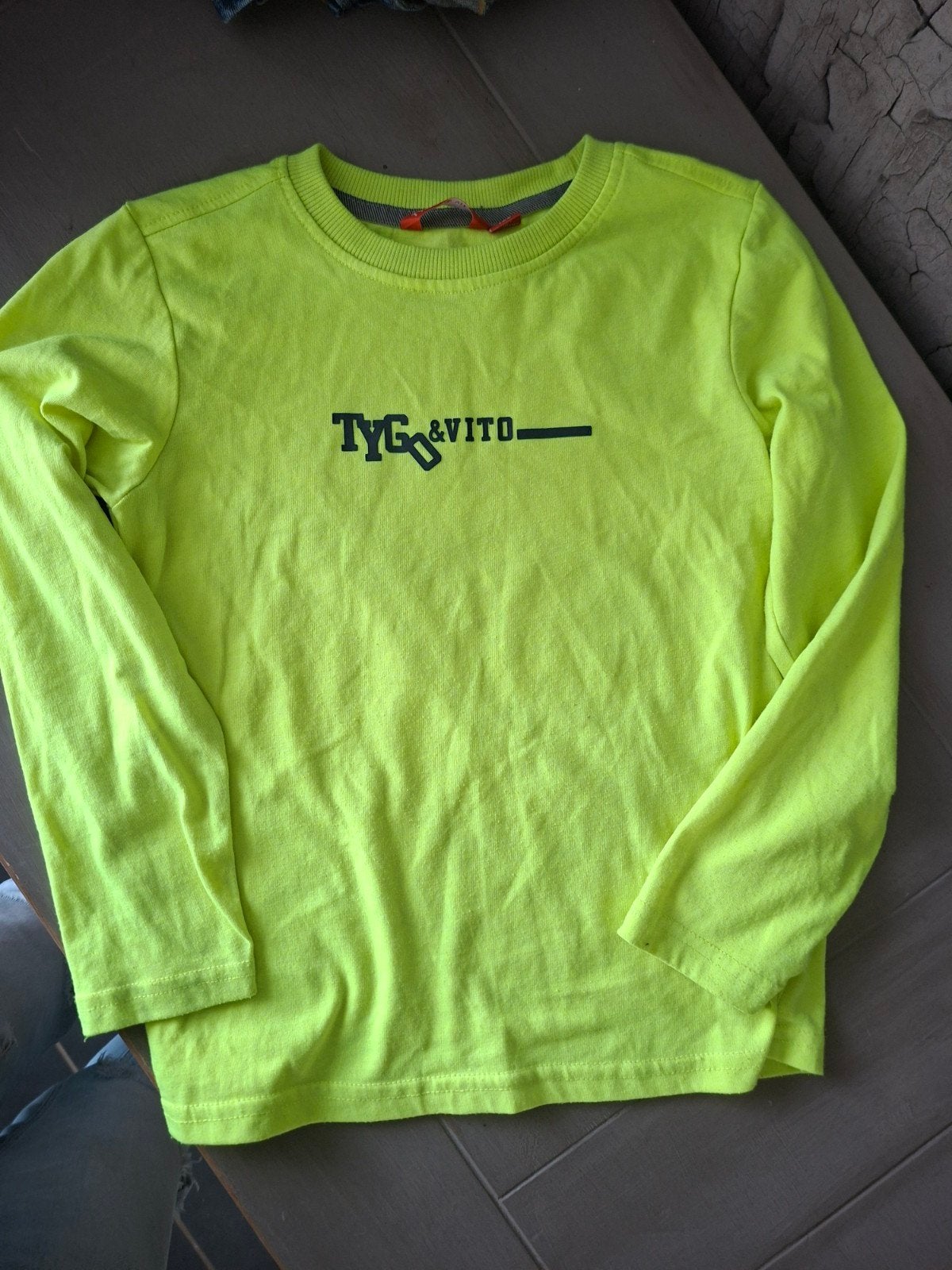 Neon geel longsleeve shirt TYG & VITO - klein vlekje, Ophalen of Verzenden, Gebruikt, TYG & VITO, Jongen of Meisje