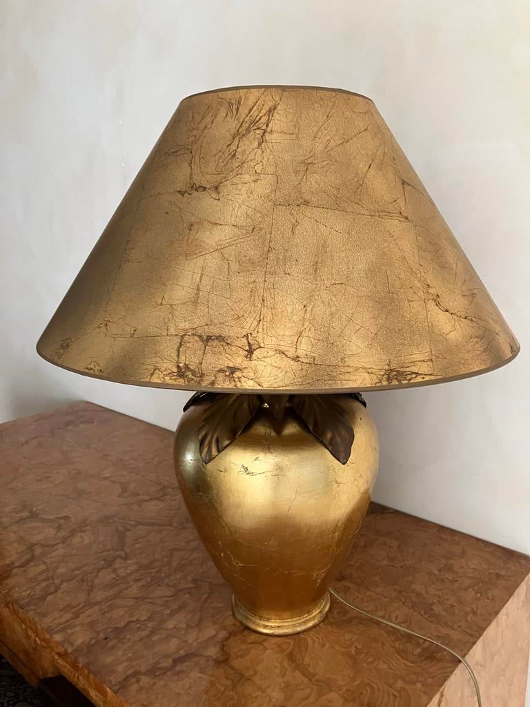 Goudkleurige schemerlamp met kap, 64 cm hoog, Huis en Inrichting, Lampen | Tafellampen, Ophalen, Overige materialen, 50 tot 75 cm