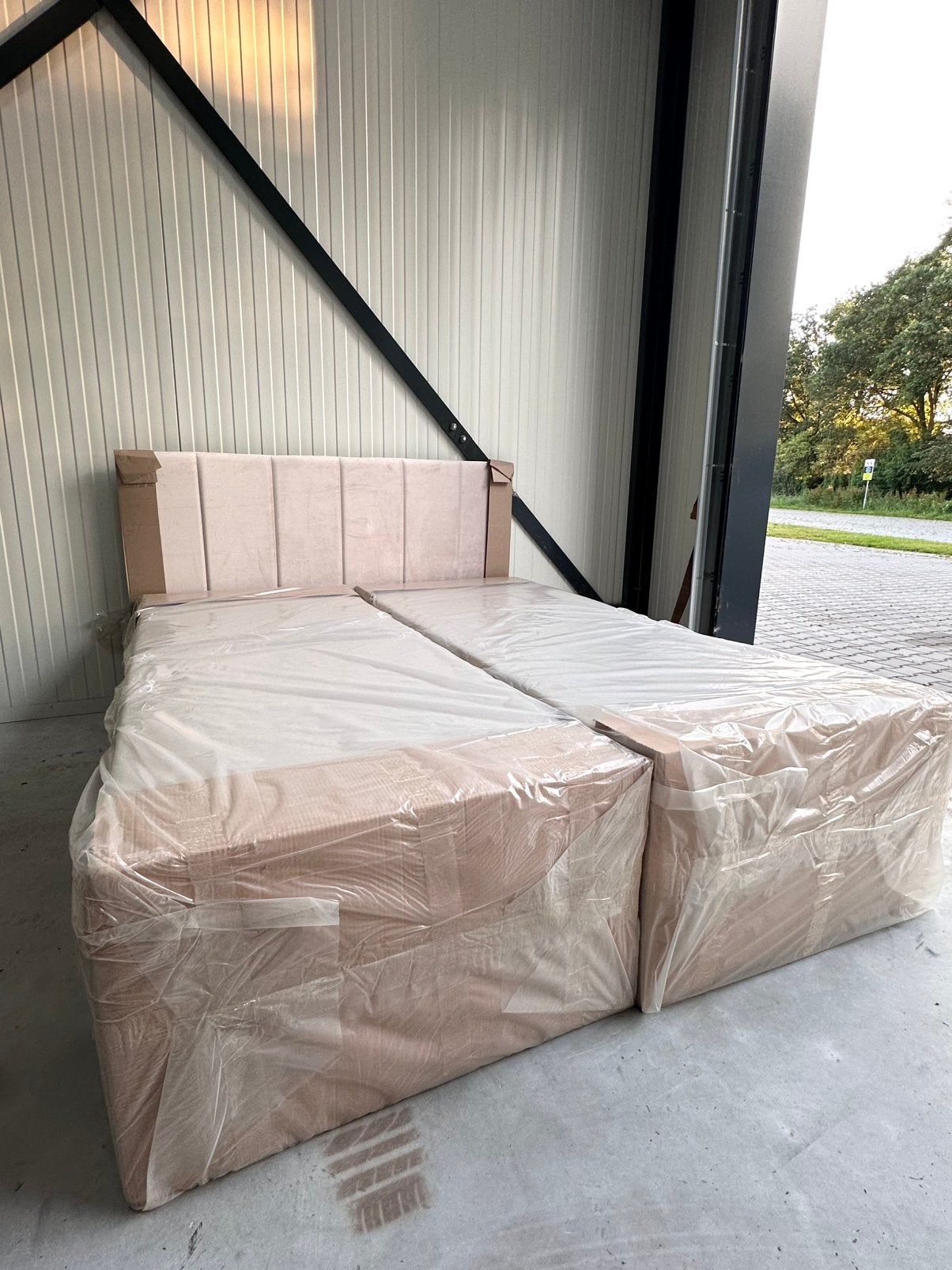 NIEUW Boxspring met opberg ruimte. Meerdere maten., Ophalen, Verstelbaar, Beige, Overige maten