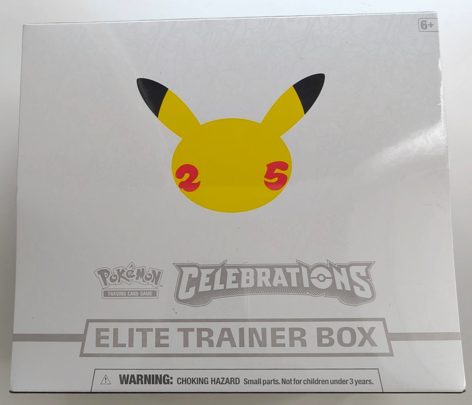 Celebrations elite trainer box (25y anniversary), Ophalen, Nieuw