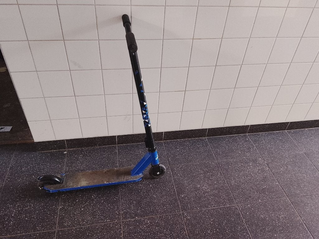 Blauwe stuntstep, Ophalen, Gebruikt, Schijfrem, 14 inch of minder