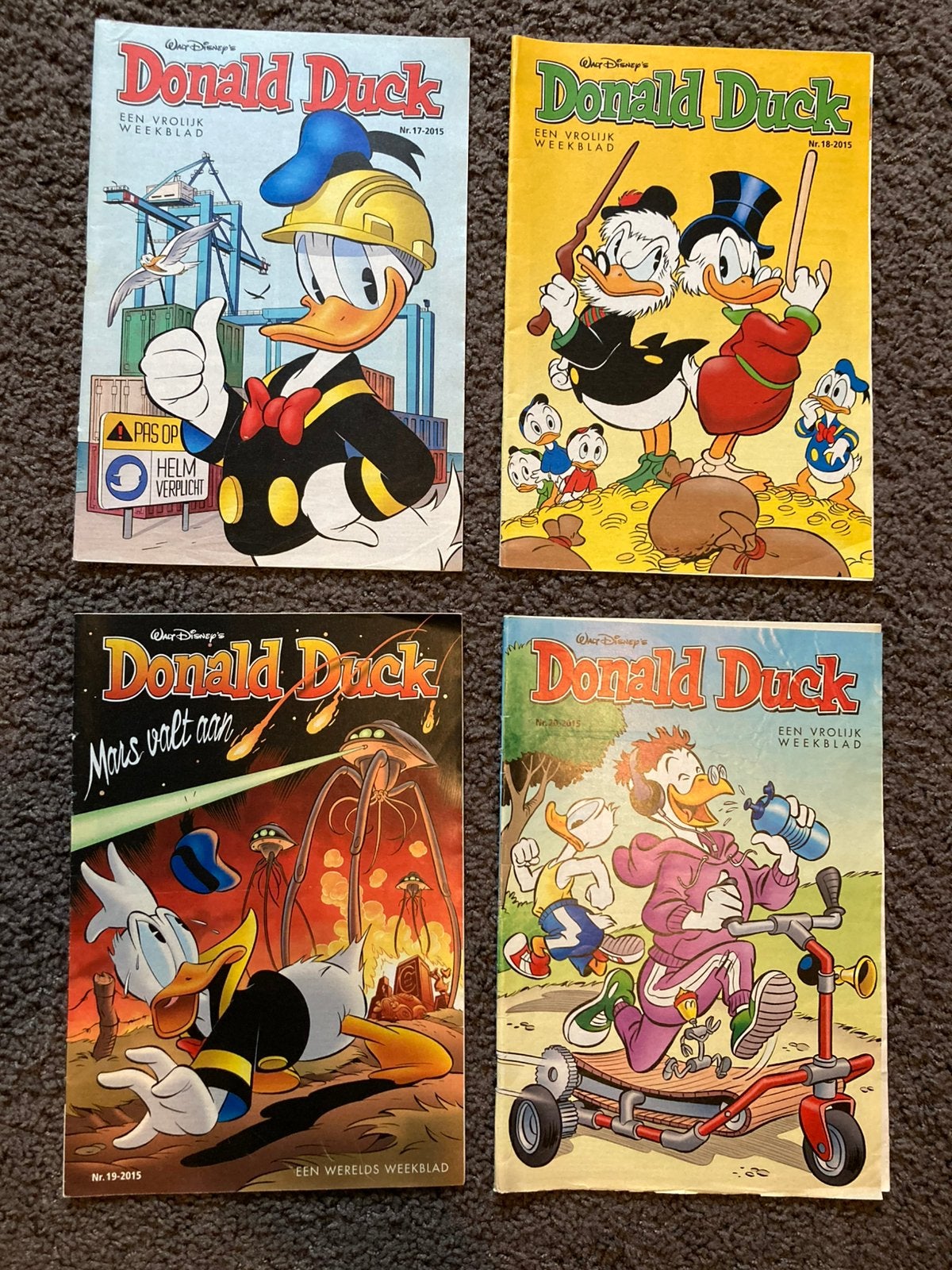 Donald Ducks jaargang 2015 - totaal 42 boekjes, Boeken, Meerdere stripboeken, Ophalen of Verzenden, Gelezen