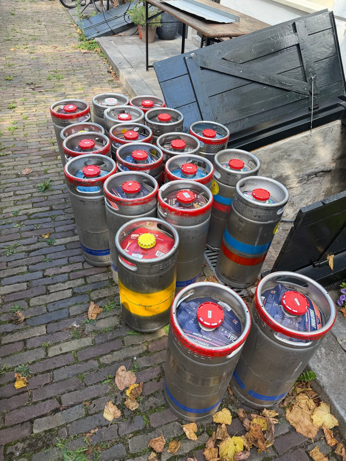 Diverse bierfusten texel bock delerium noel en kwaremont, Verzamelen, Ophalen of Verzenden, Flesje(s), Overige merken