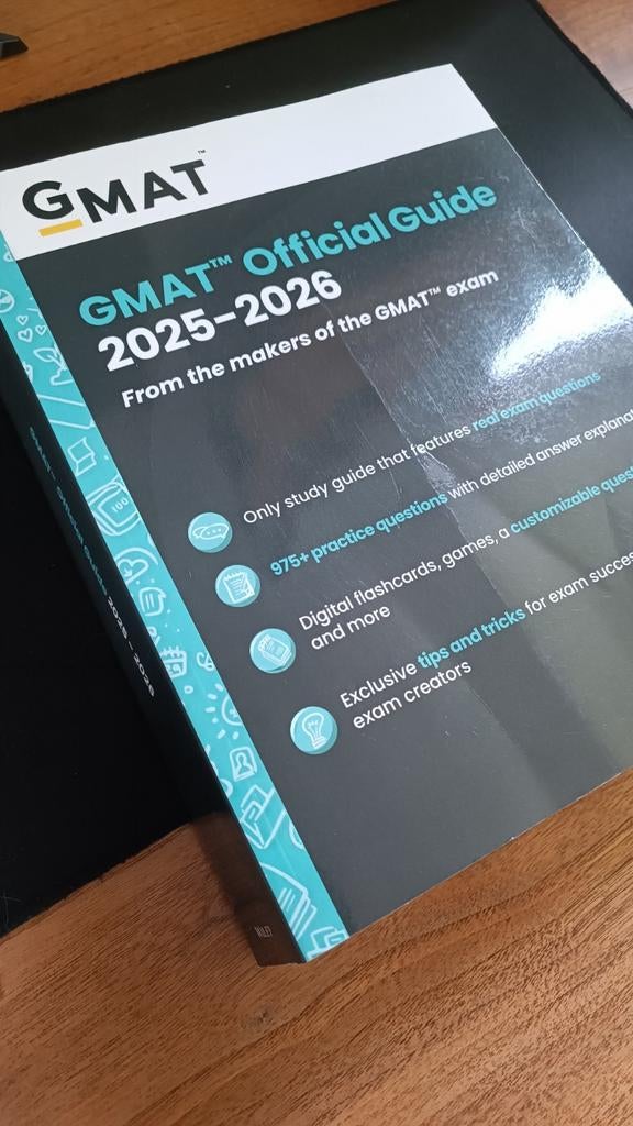 GMAT Official Guide 2025/2026 studieboek, Ophalen of Verzenden, Alpha