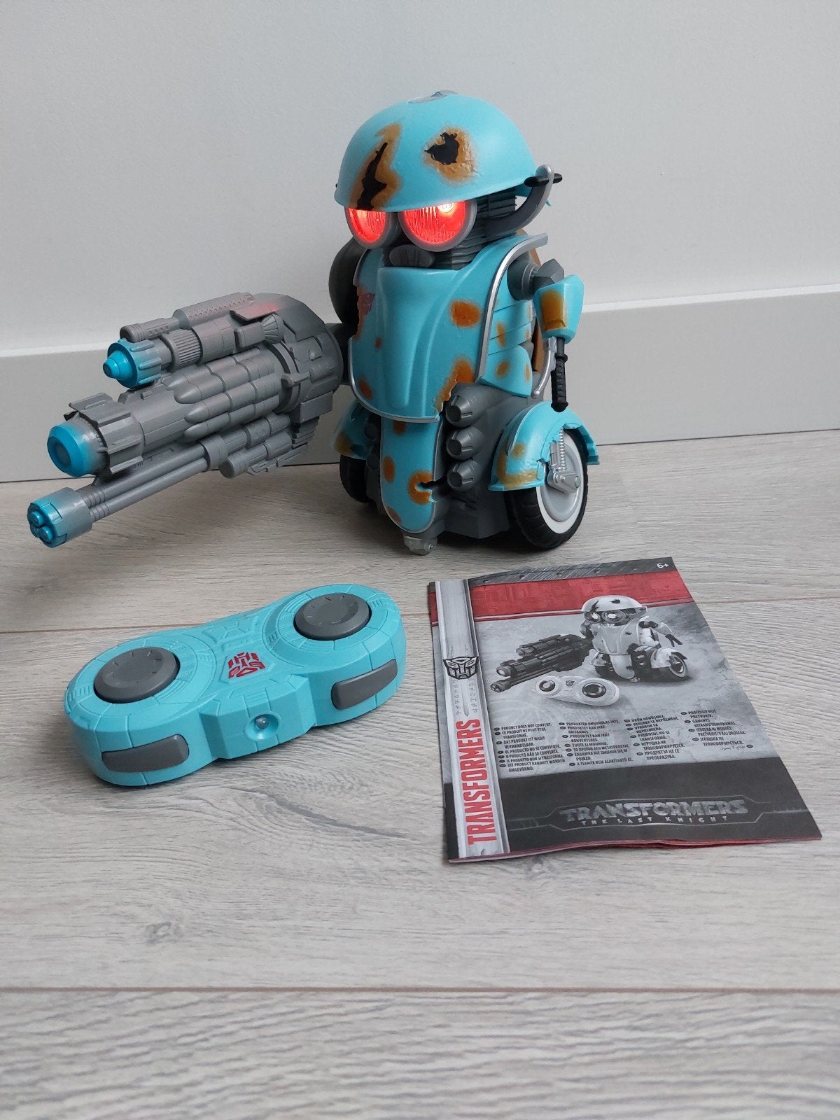 Transformers - autobot - the last knight - sqweeks rc, Overige generaties, Ophalen of Verzenden, Zo goed als nieuw, Autobots