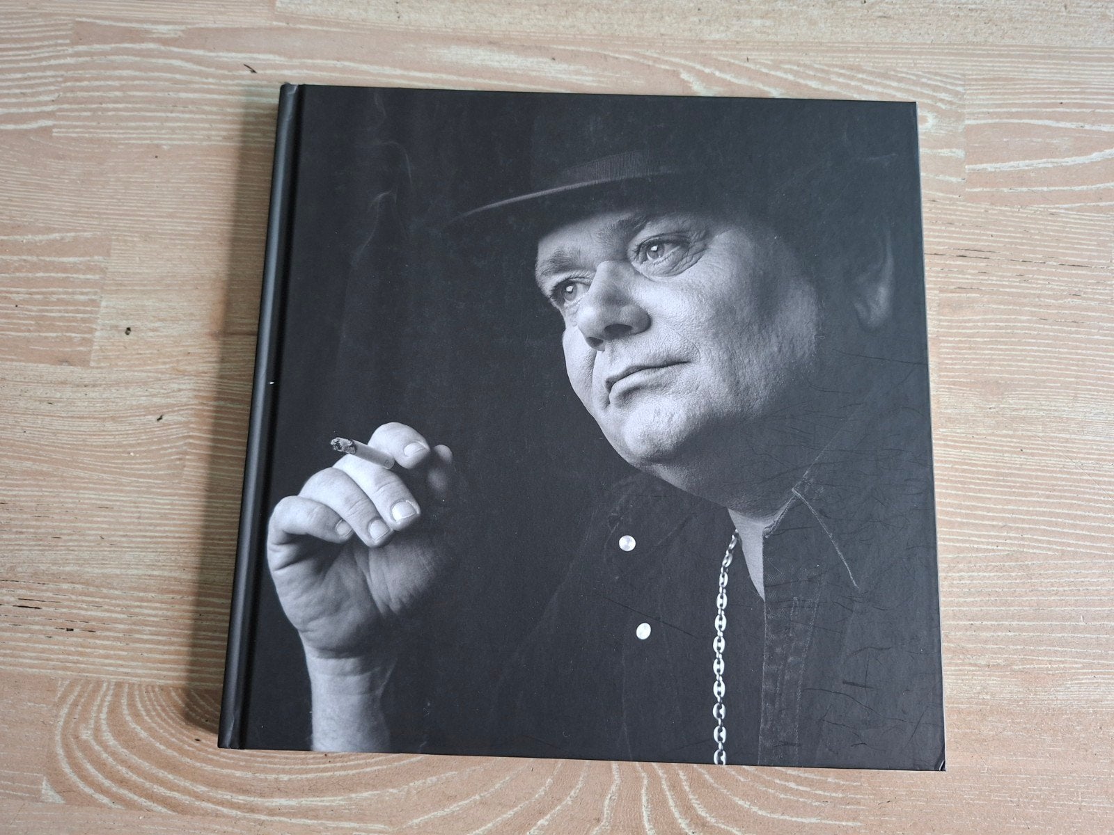 andre hazes 60 jaar 3cd & fotoboek, Ophalen of Verzenden, Zo goed als nieuw, Levenslied of Smartlap