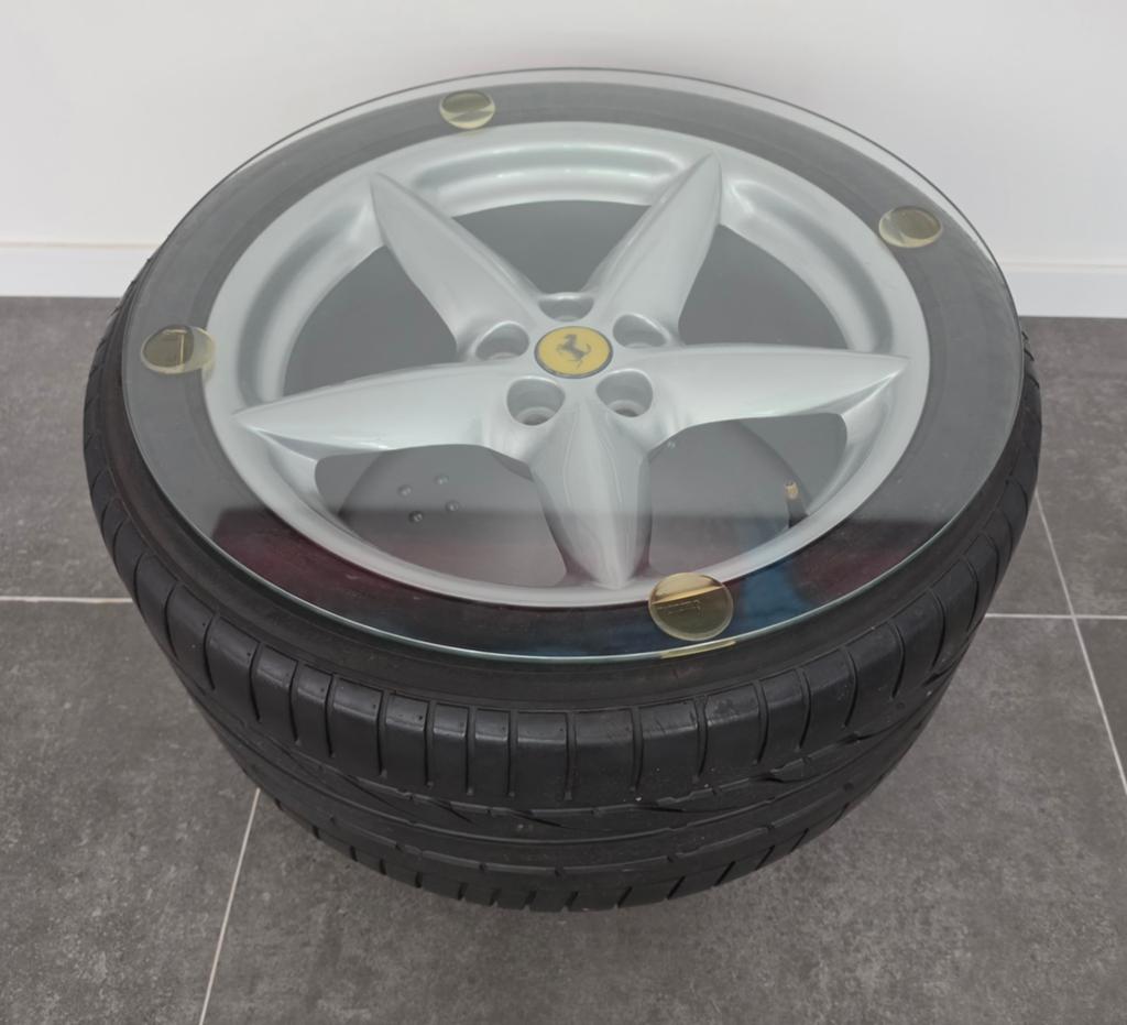 Ferrari 360 achterwiel koffie tafel, Ophalen