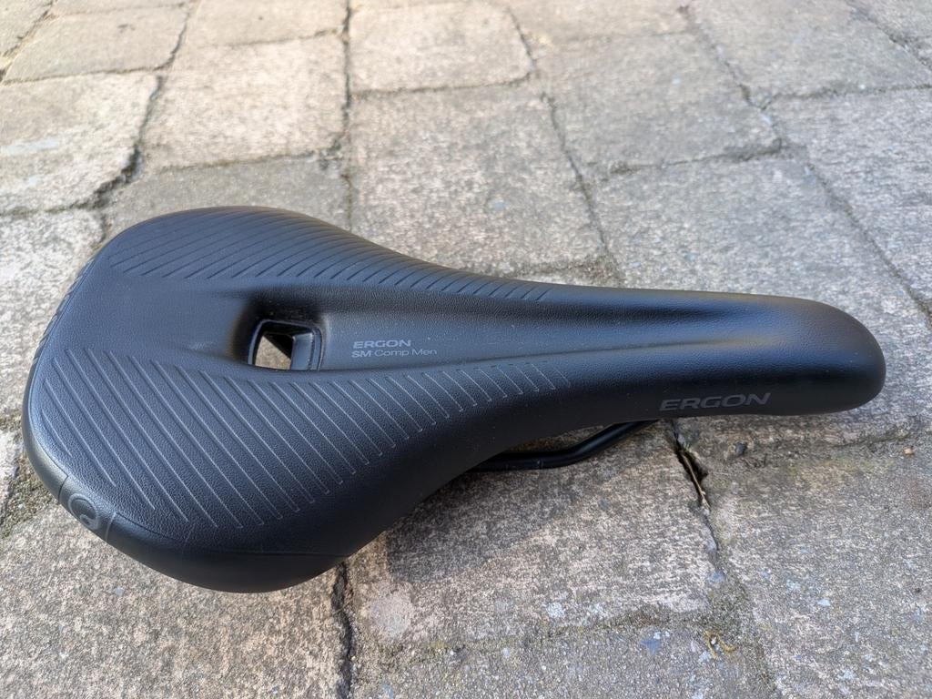 Ergon SM Comp Men Zadel - Comfortabel en Ergonomisch, Fietsen en Brommers, Fietsonderdelen, Ophalen of Verzenden, Zadel