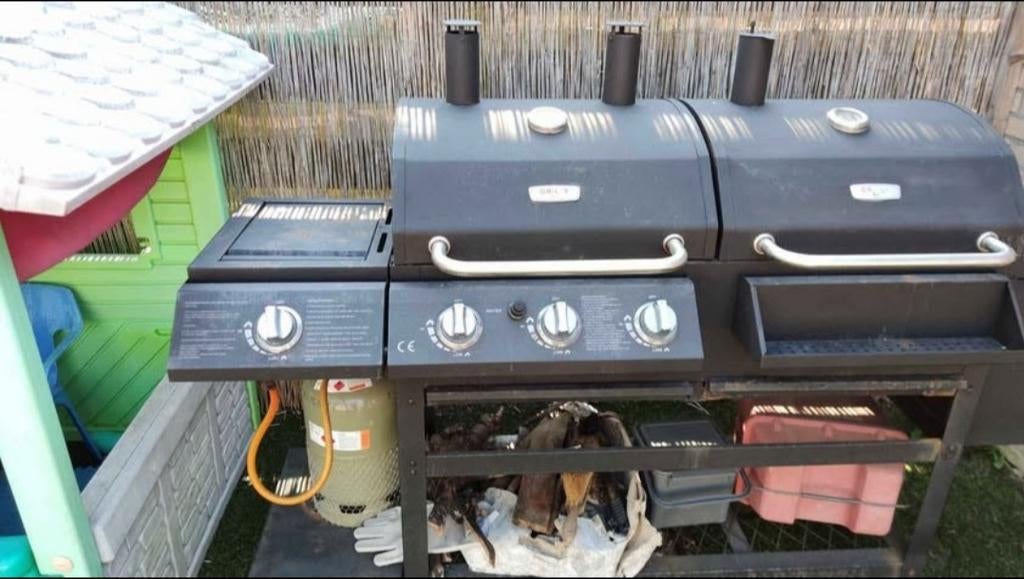 Grote BBQ met gas en houtskool, Ophalen