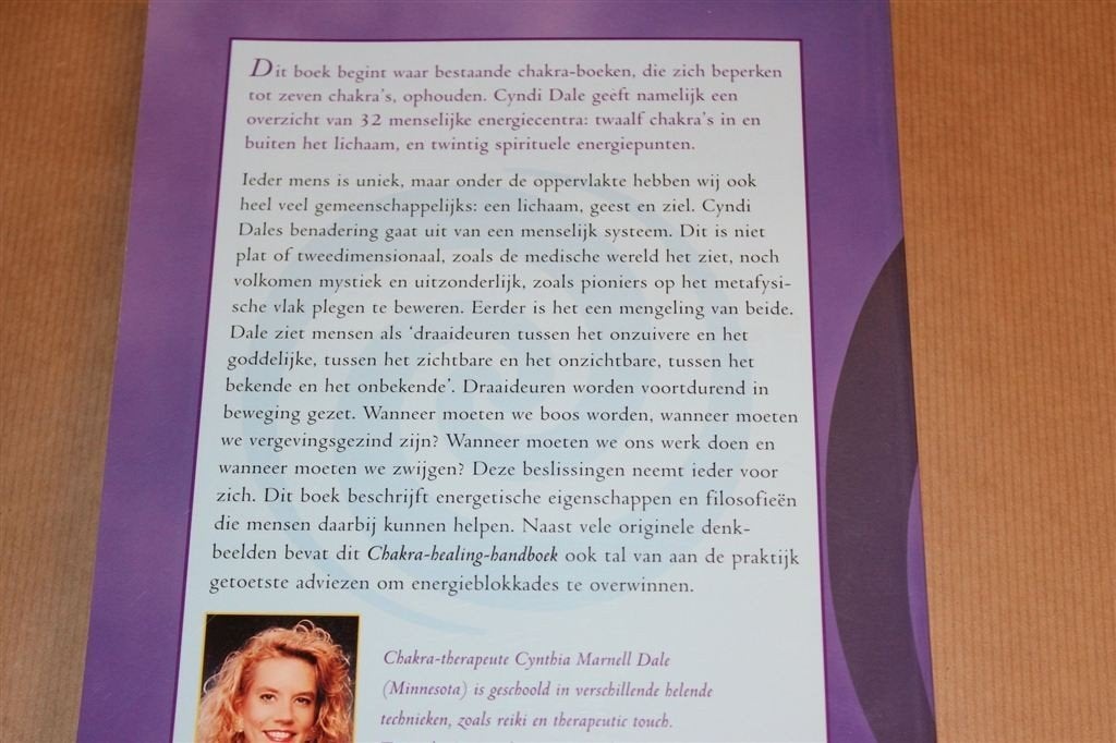 Chakra-Healing-Handboek — 32 Energiecentra in Kaart, Ophalen of Verzenden, Gelezen, Overige onderwerpen, Achtergrond en Informatie