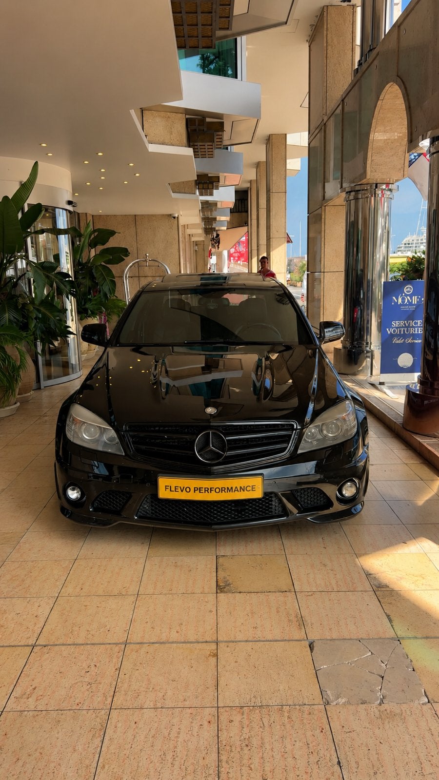 Mercedes C63 AMG 6.2 V8 Huren | AMG Verhuur Flevoland, Personenauto