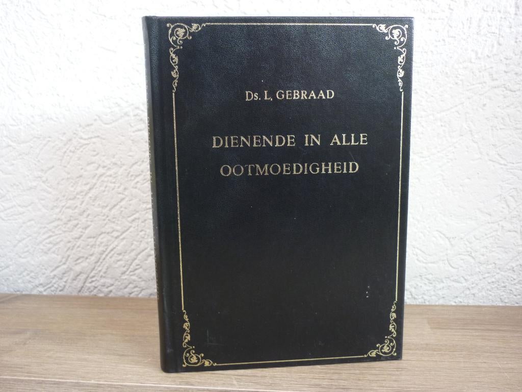 Ds. L. Gebraad - Dienende in alle ootmoedigheid, Boeken, Godsdienst en Theologie, Ophalen of Verzenden, Gelezen, Christendom | Protestants