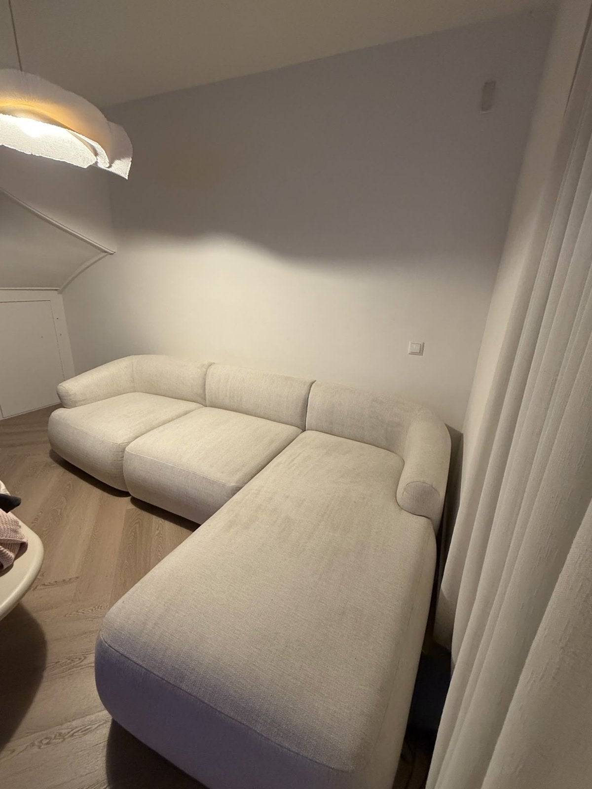 Moderne Hoekbank met Longchair - Zo goed als nieuw.