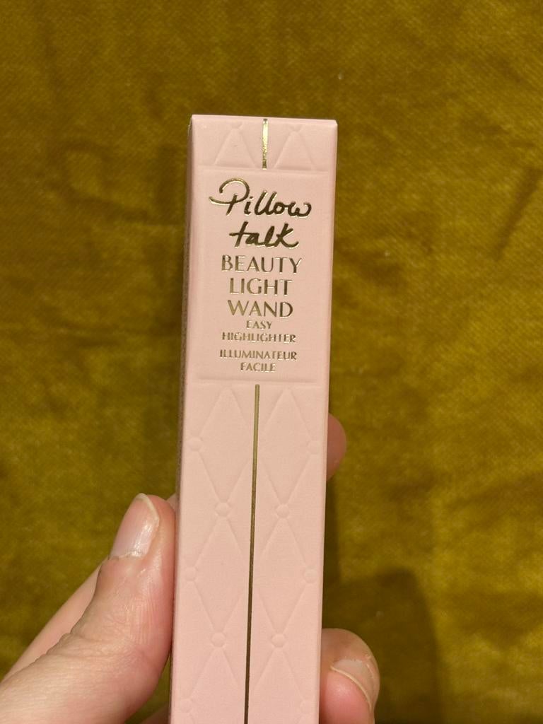 Charlotte Tilbury Pillow Talk Beauty Light Wand in Medium, Ophalen of Verzenden, Nieuw, Gehele gezicht
