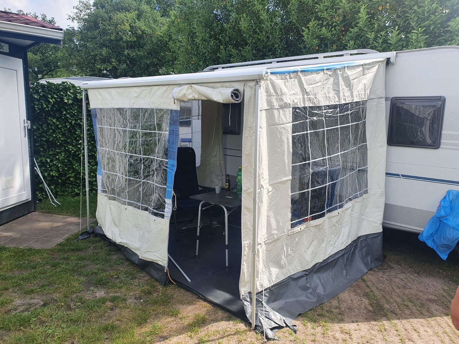Thule omnistore  5002 Luifel 3 m met zijwanden en voorwand, Ophalen of Verzenden, Gebruikt