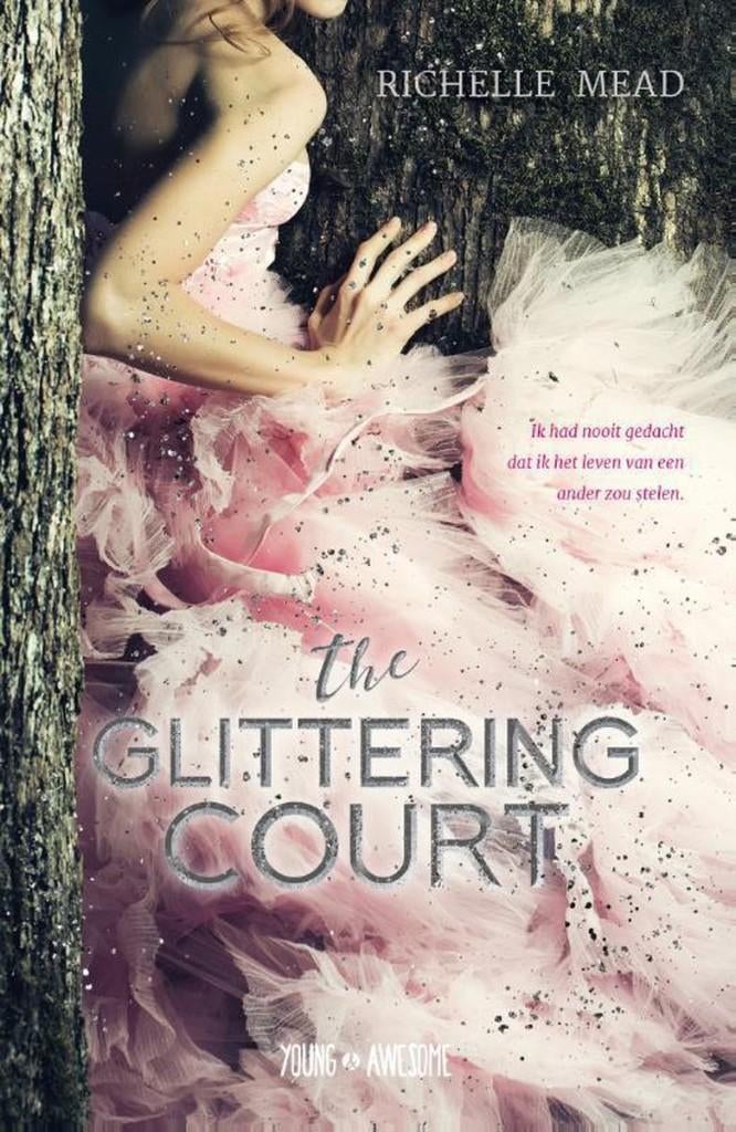 Richelle Mead - The glittering court, Ophalen of Verzenden, Zo goed als nieuw