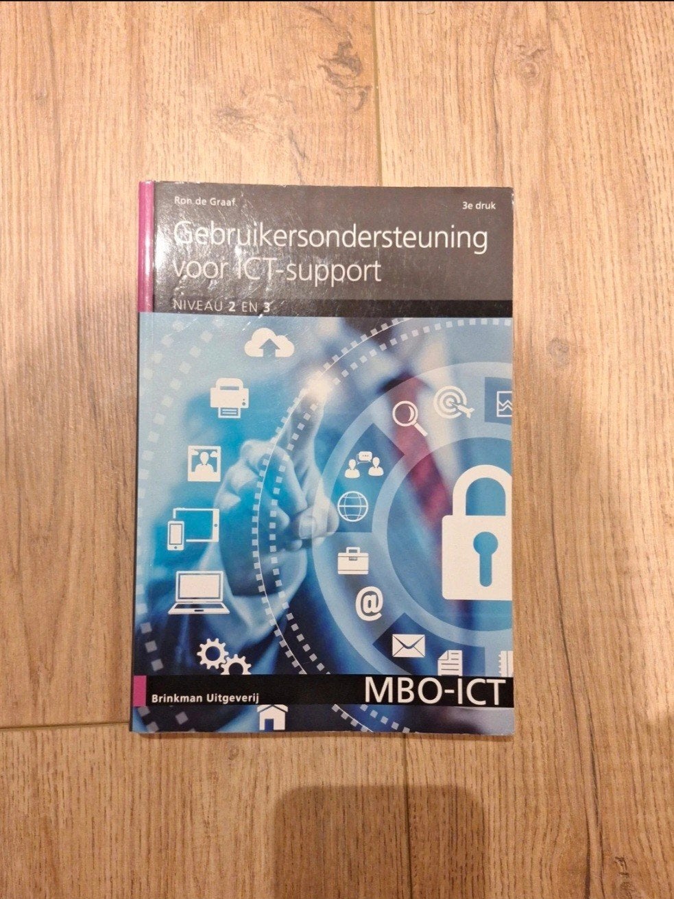 Gebruikersondersteuning voor ICT-support MBO-ICT, Ron de Graaf, Ophalen of Verzenden, Zo goed als nieuw, MBO