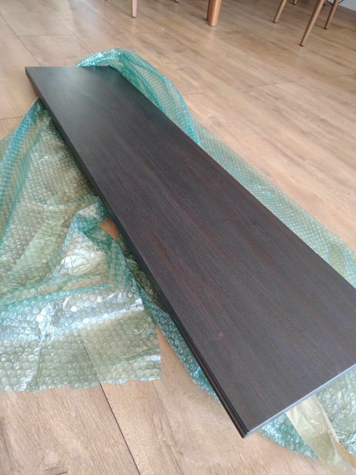Ikea Bergshult plank 120x30cm bruinzwart met bevestiging, Huis en Inrichting, Ophalen, Gebruikt