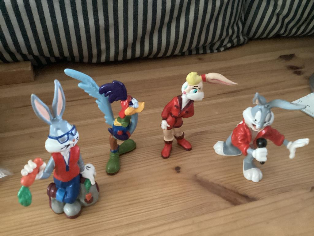 LOONEY TUNES - BUGS Y LOLA BUNNY  e.a - ORIGINALES BULLYLAND, Ophalen of Verzenden, Looney Tunes, Zo goed als nieuw, Beeldje of Figuurtje