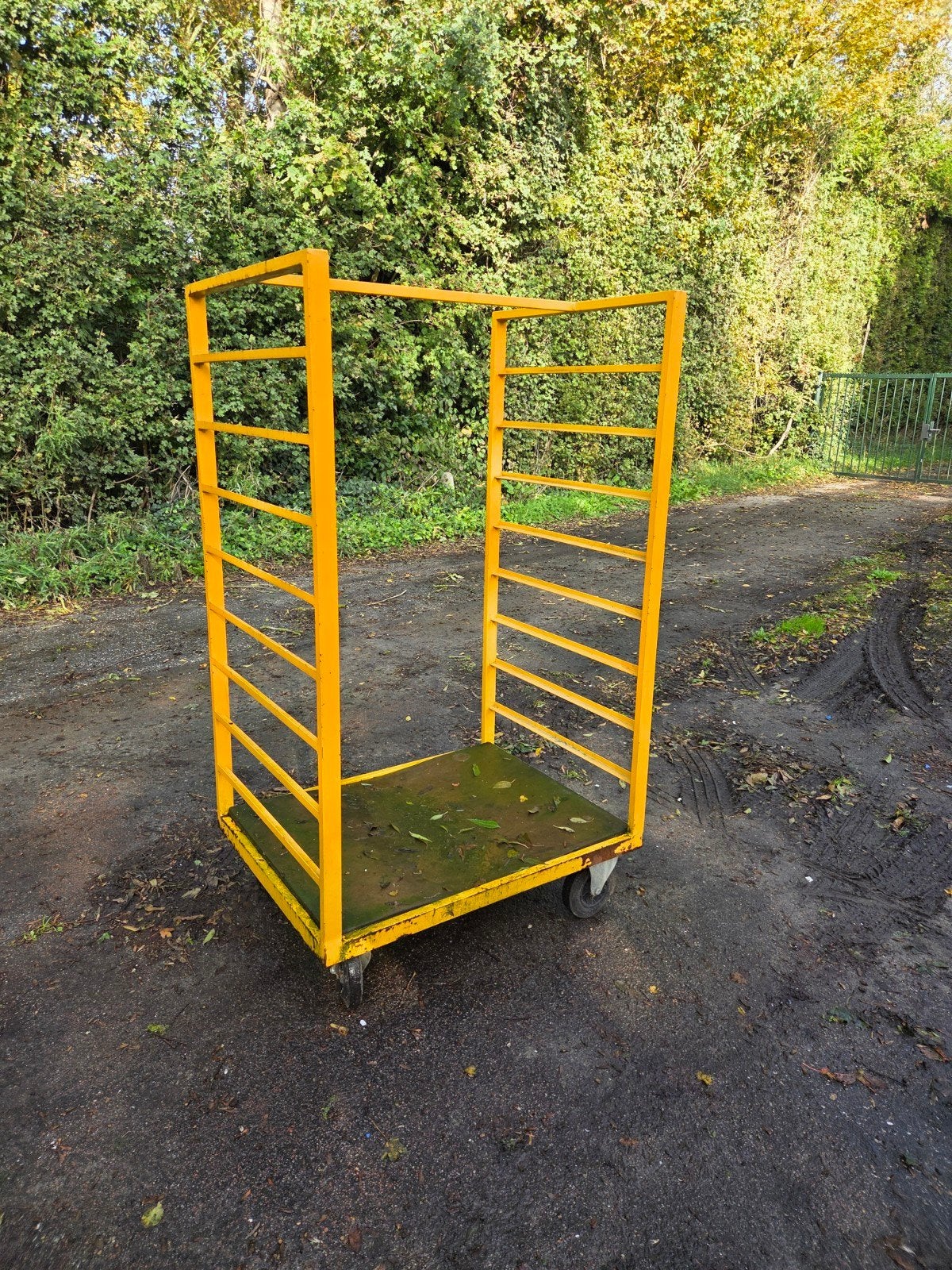 Gele industriële magazijnkar, bakkerskar, stellingkast, 100 liter of meer, Ophalen, Transportkar
