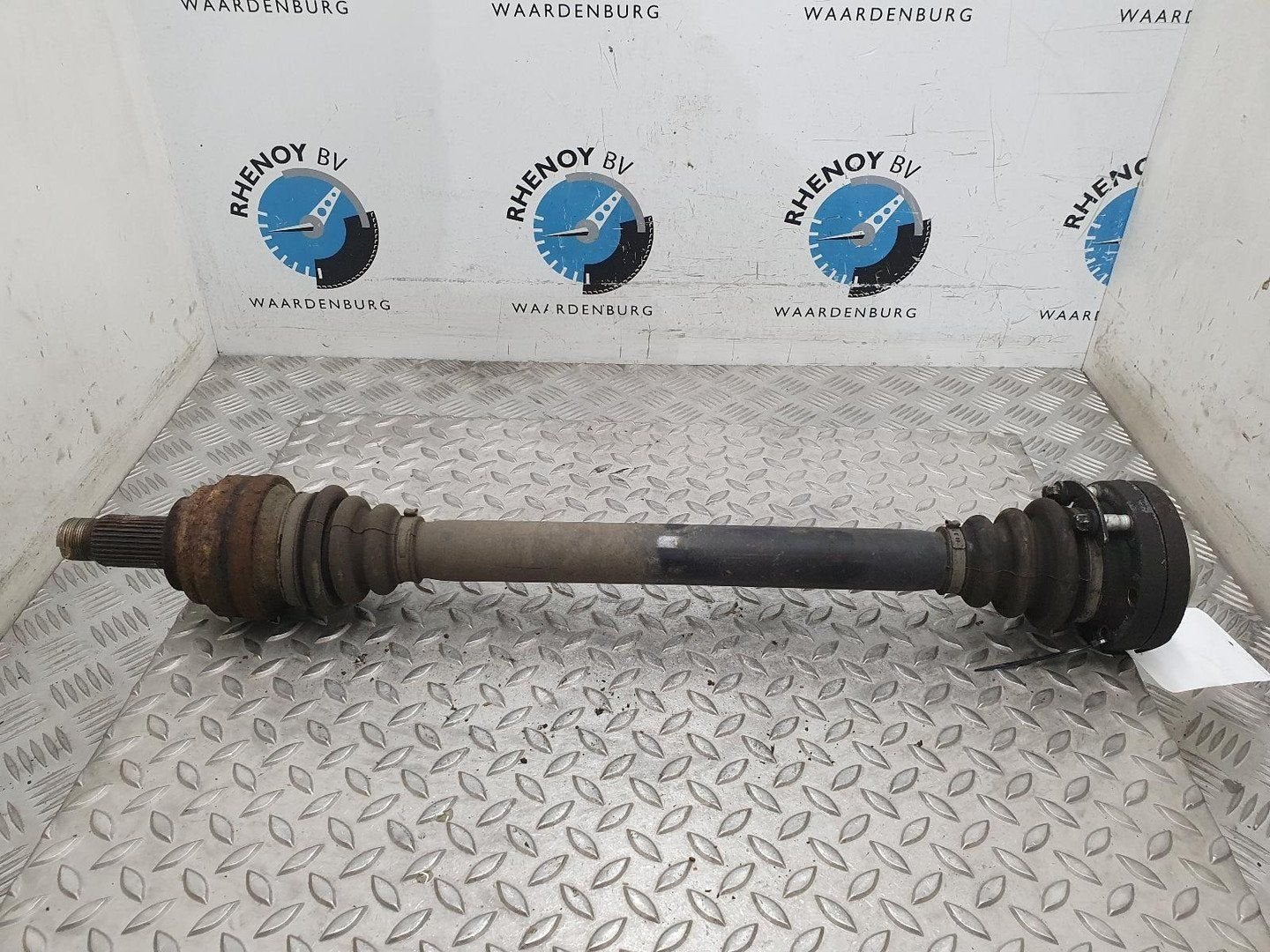 BMW 5 SERIES 523I E60LCI AANDRIJFAS R 2008, Ophalen of Verzenden, Gebruikt, Stiba lid