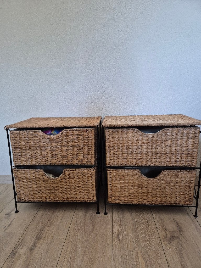 Nachtkastjes, Huis en Inrichting, Slaapkamer | Nachtkastjes, Ophalen, Gebruikt, Minder dan 45 cm, Metaal of Aluminium
