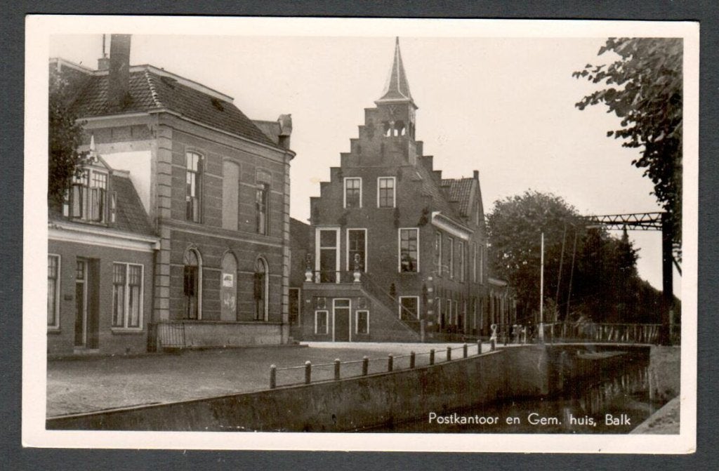 Oude Ansicht - Balk - Postkantoor en Gem. huis - Frl., Ophalen of Verzenden, 1940 tot 1960, Ongelopen, Friesland