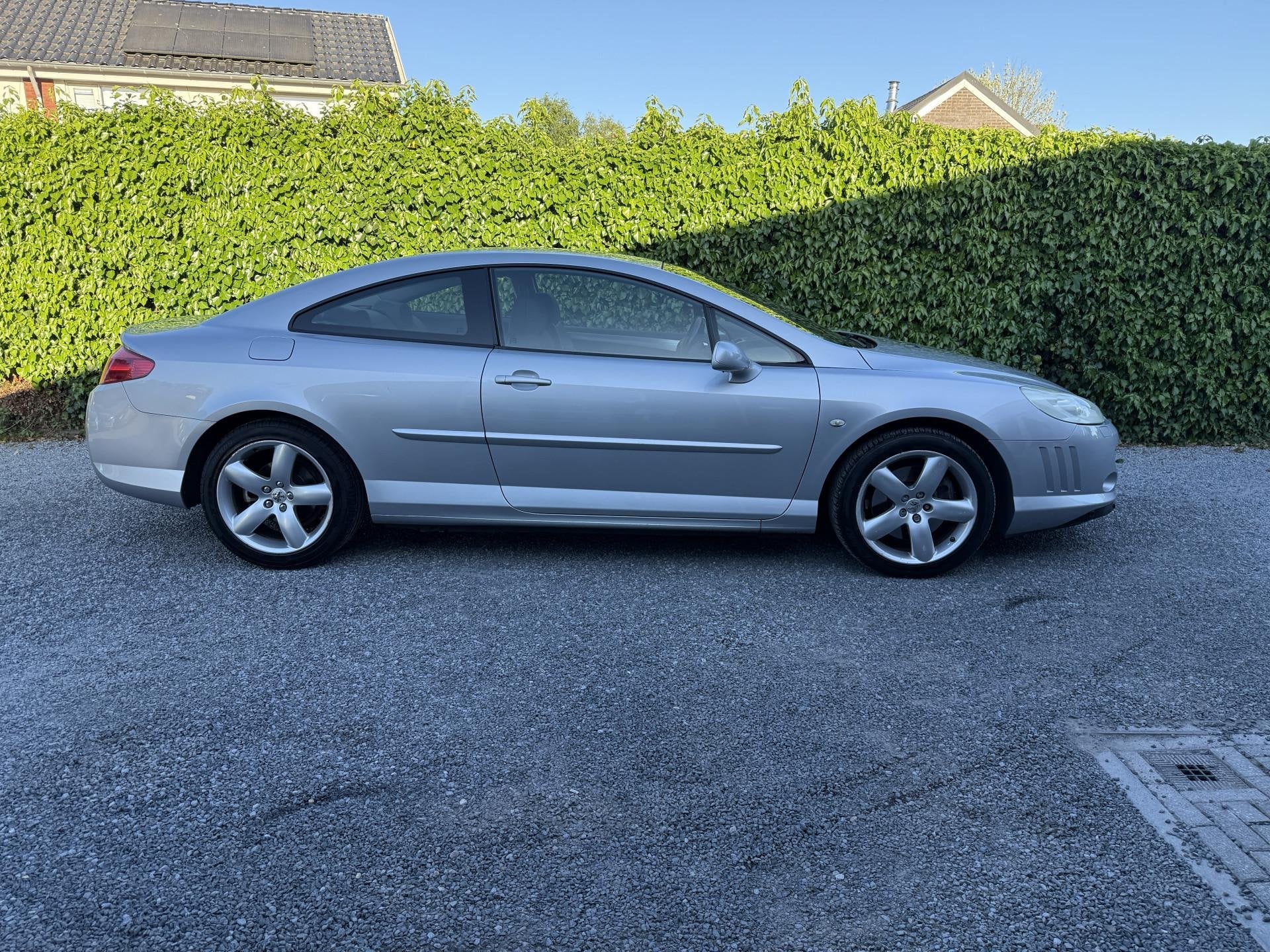 Peugeot 407 Coupé 2.7 HDiF Féline Automaat HANDEL / EXPORT, Auto's, Gebruikt, 197 €/maand, 4 stoelen, Automatische klimaatregeling