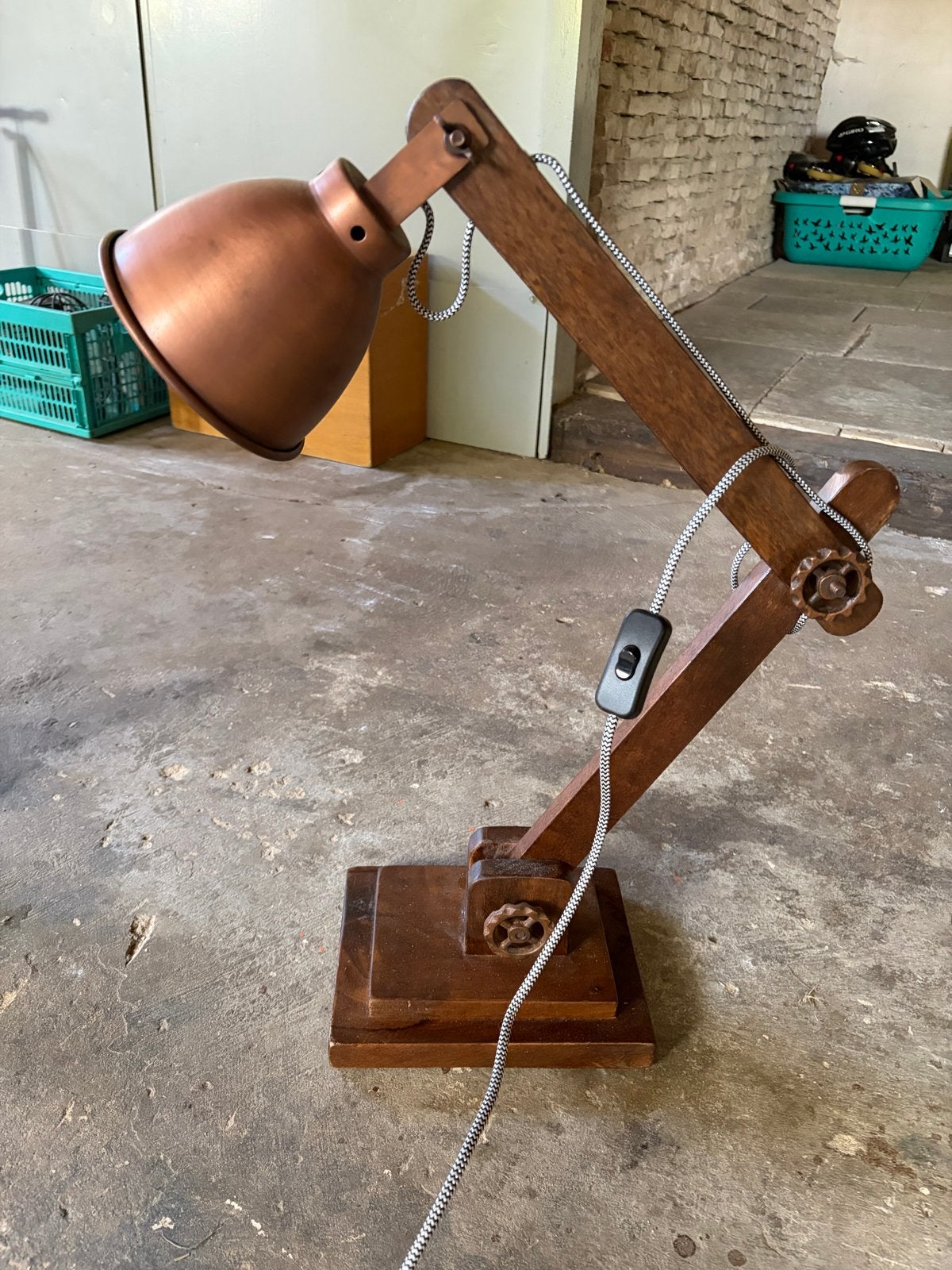 Mooie tafellamp met bronzen accenten, in nieuwstaat, Huis en Inrichting, Lampen | Tafellampen, Ophalen, Bureaulamp, Vintage, Nieuw