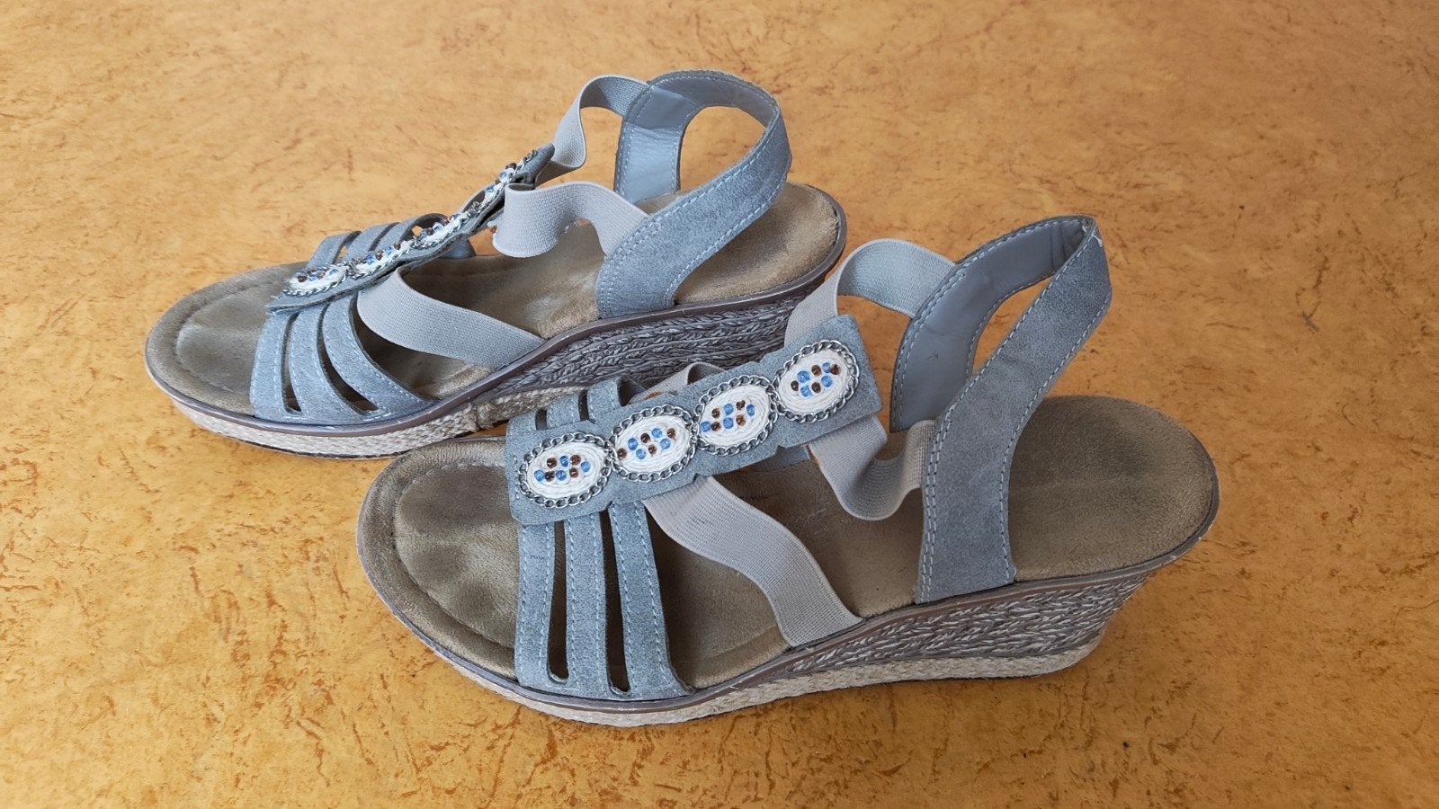 Rieker sandalen met sleehak, maat 39, Ophalen, Beige, Sandalen of Muiltjes, Gedragen