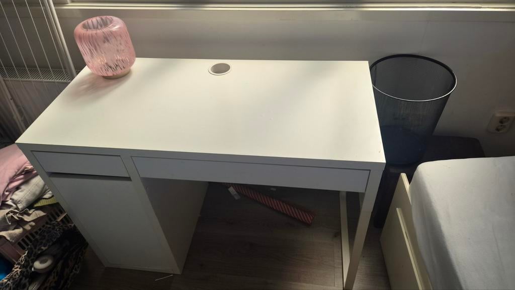 Bureau wit ikea, Huis en Inrichting, Ophalen of Verzenden