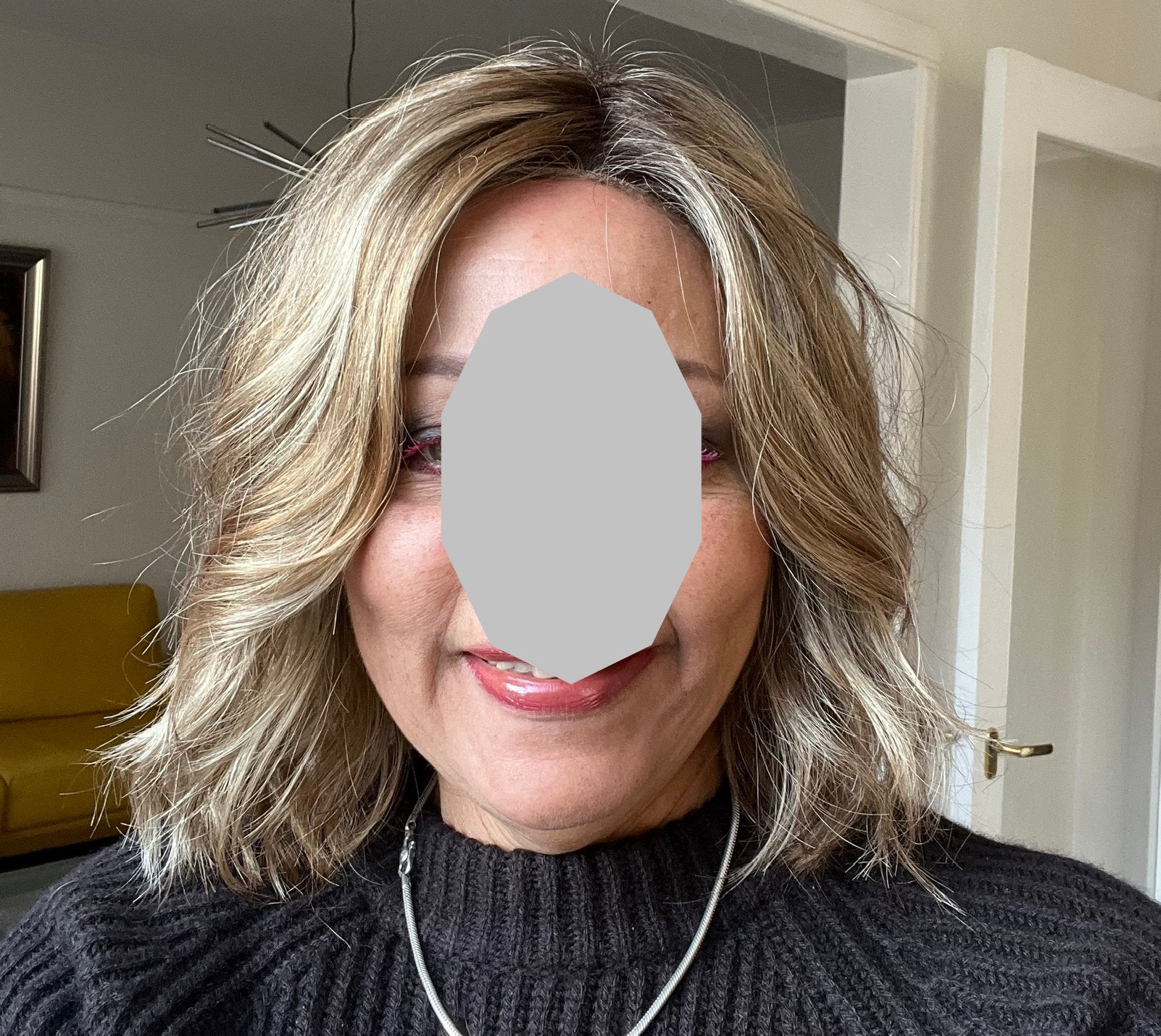 Balmey Hair Couture Synthetische Pruik met Verstelbare Bandj, Ophalen of Verzenden, Zo goed als nieuw, Pruik of Haarverlenging